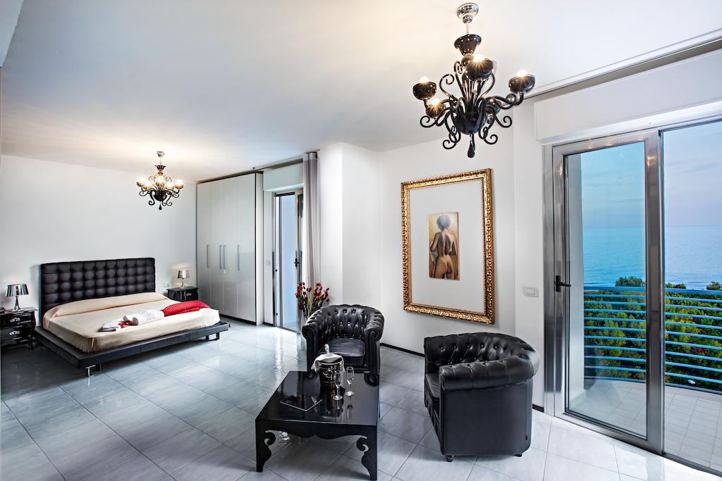Hotel Lido Alba Adriatica Buitenkant foto