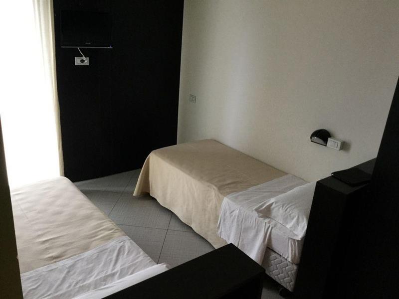 Hotel Lido Alba Adriatica Buitenkant foto